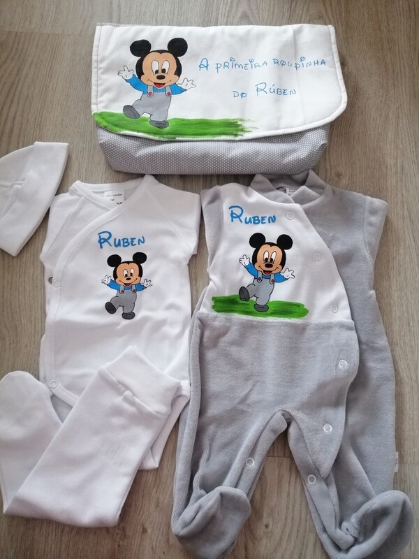 Conjunto primeira roupinha mickey