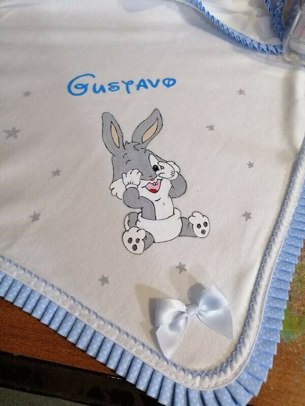 Fralda bugs bunny folhinho