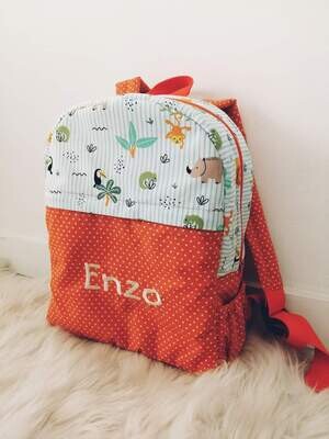 Mochila party in the jungle Mochila party in the jungle