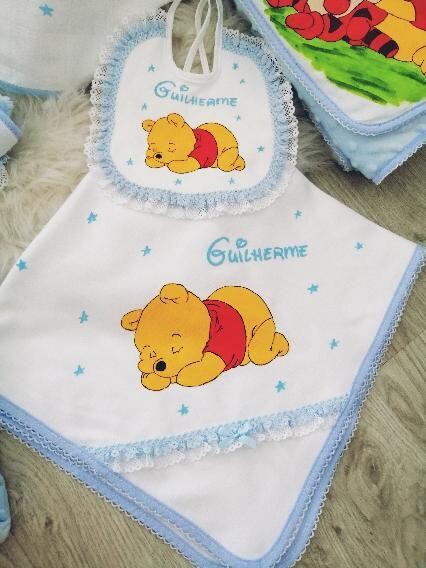 Fralda  winnie the pooh (WP4) com renda no canto