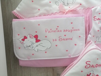 Saco primeira roupinha gata Marie