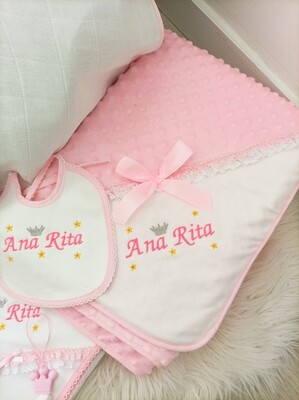 Mantinha coroa e nome Mantinha coroa e nome