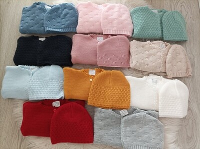 Casaquinho com gorro