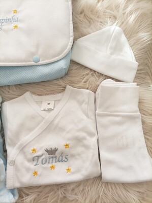 Body+ calça coroa e estrelas Body+ calça coroa e estrelas