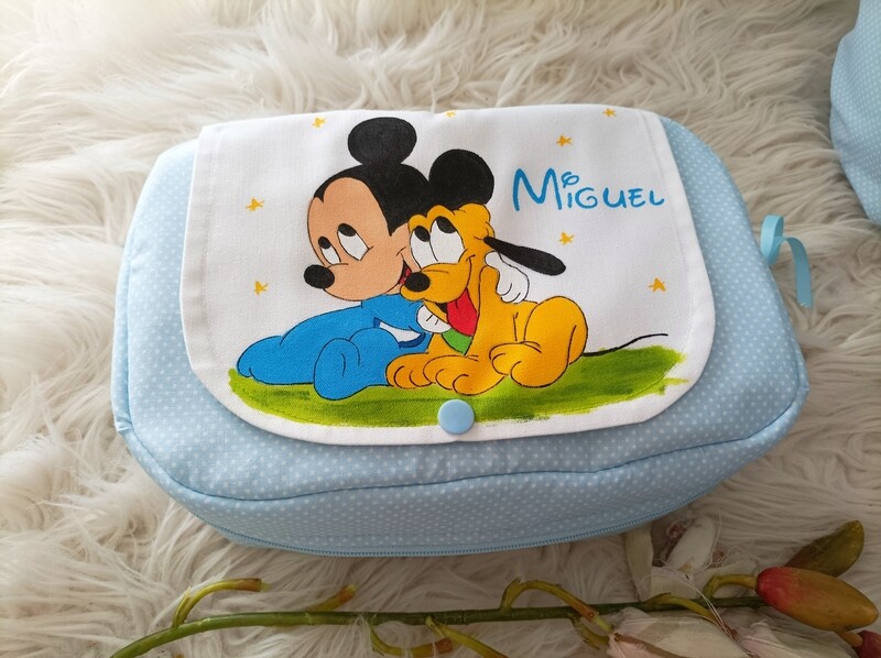 Mickey (C)