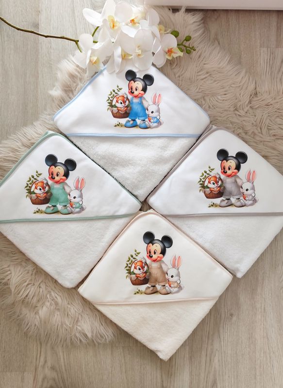 Toalha banho Mickey com coelhinho