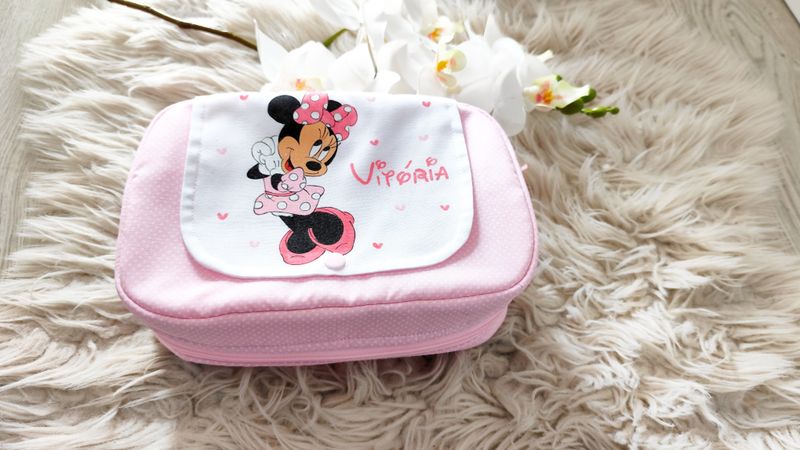 Minnie (N)