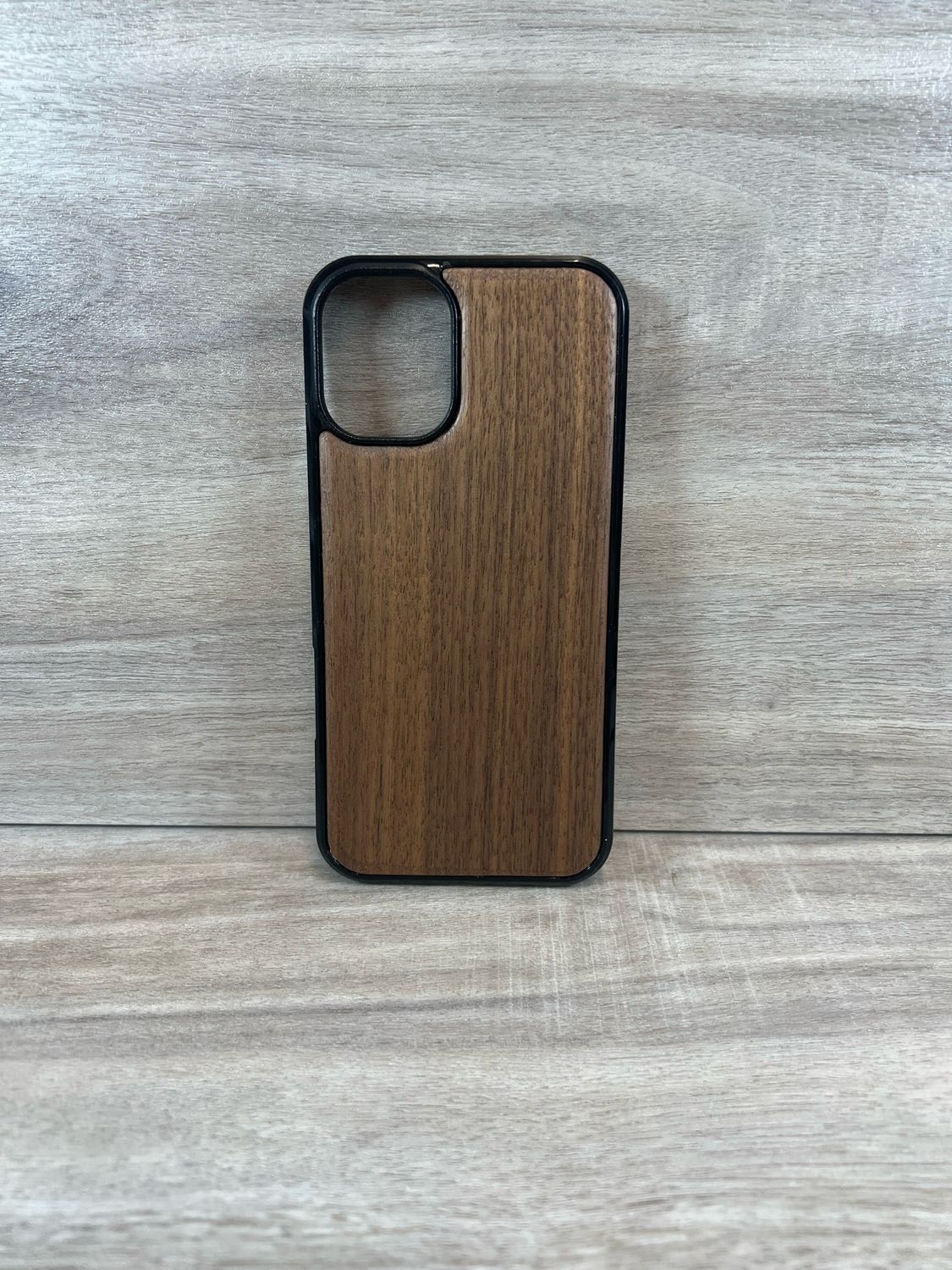 iPhone 16 Plus (6.7&quot;) Walnut Case
