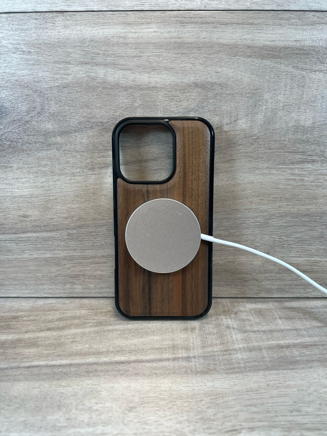 iPhone 16 Pro (6.3&quot;) Walnut Case MAGSAFE