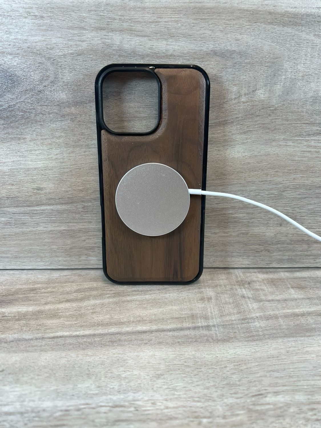iPhone 16 Pro Max (6.9&quot;) Walnut Case MAGSAFE