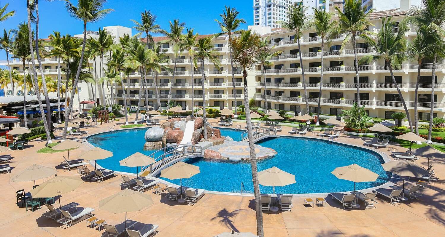 5 Days 4 Nights Puerto Vallarta Mexico Luxury 5 Star All Inclusive! Includes room, food & beverages! Travel in style!!