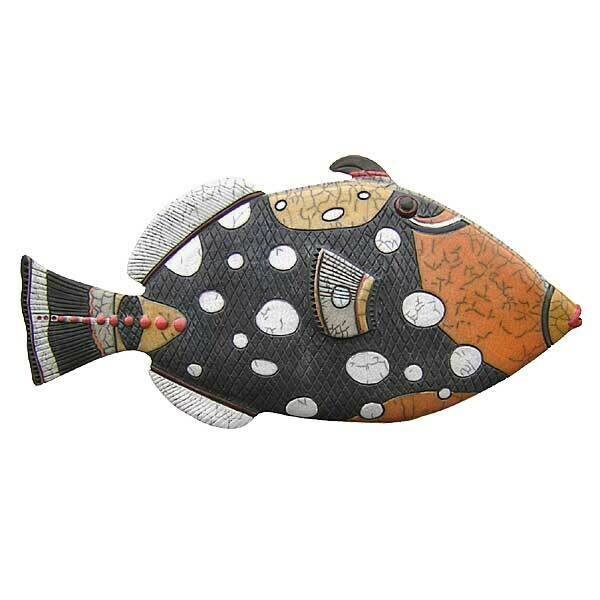 Trigger fish Y Hanging -