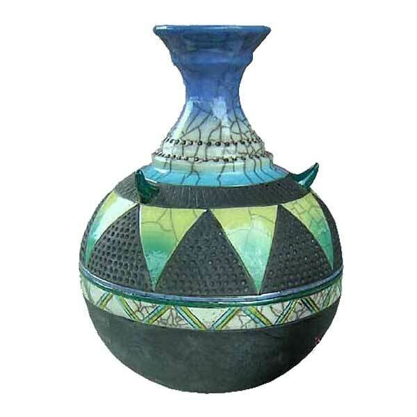 Three Horn Pot