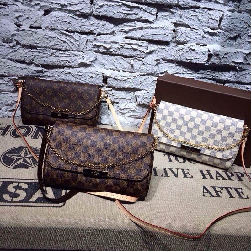 Favorite Crossbody