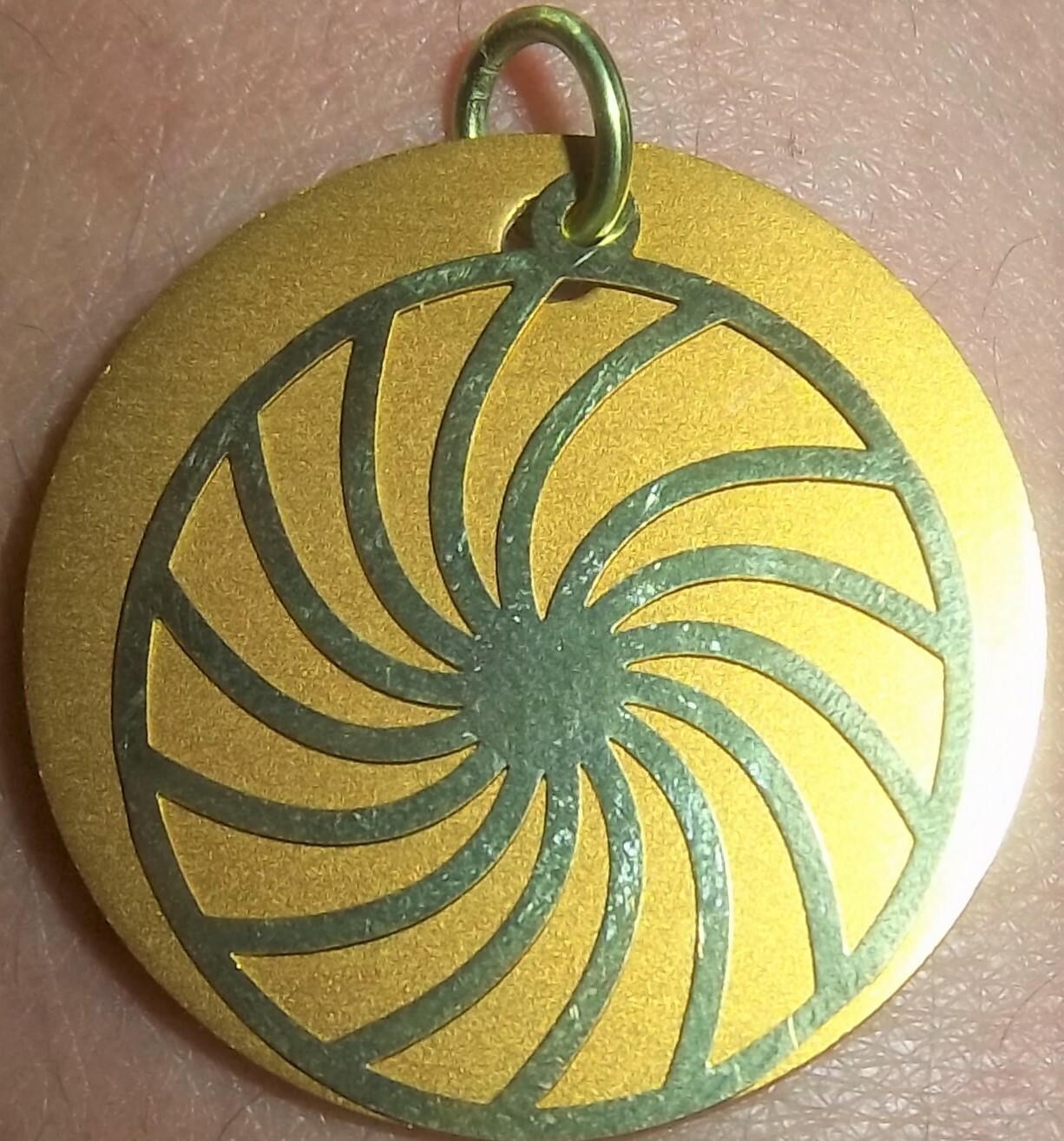 GOLD SWIRL On Auric Disk 025