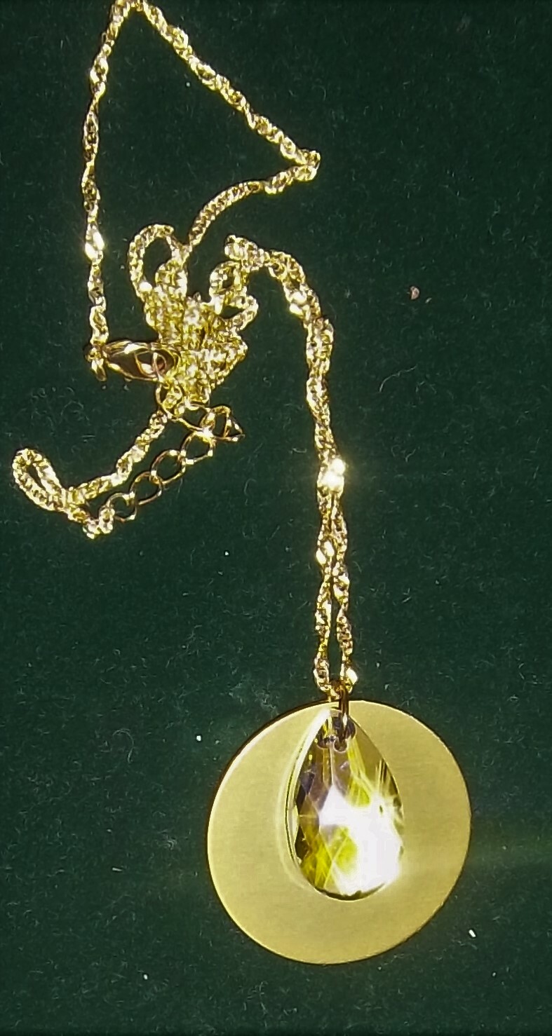 Aurora Crystal With Auric Disk Necklace 00031