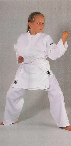 KWON Club Line Karate harjoituspuku 220 cm