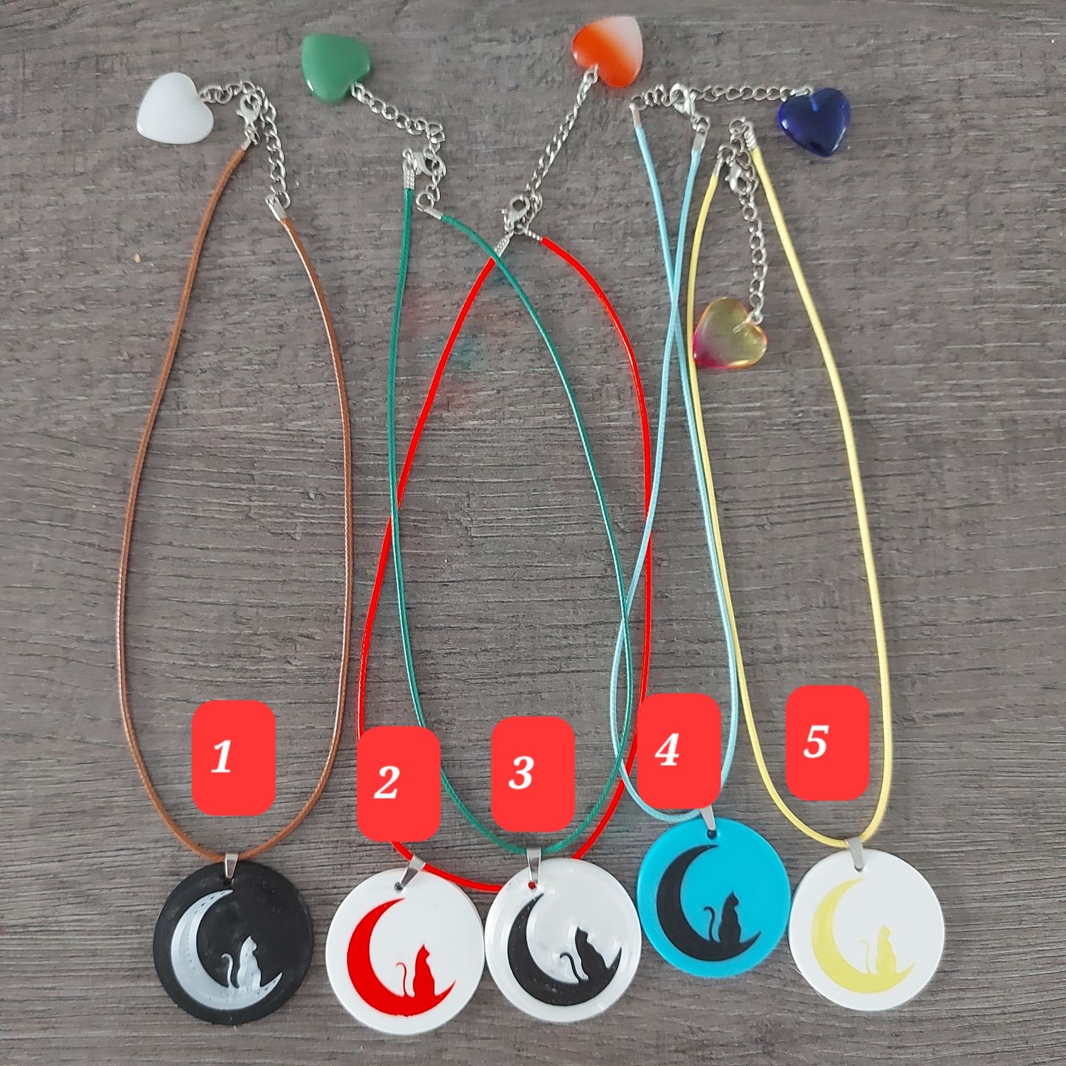 Collier chat lune