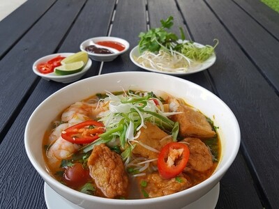 (BUN RIEU CUA) Vietnamese Crab Noodle Soup