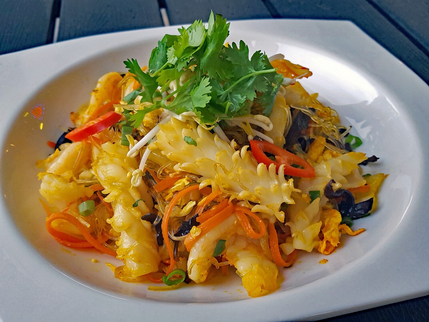 (MIEN XAO HAI SAN) Stir-Fried Seafood Vermicelli Noodle (kid's portion)