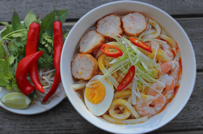 (BANH CANH) 
Vietnamese Thick Noodle With Fish Cake/ Crab Cake