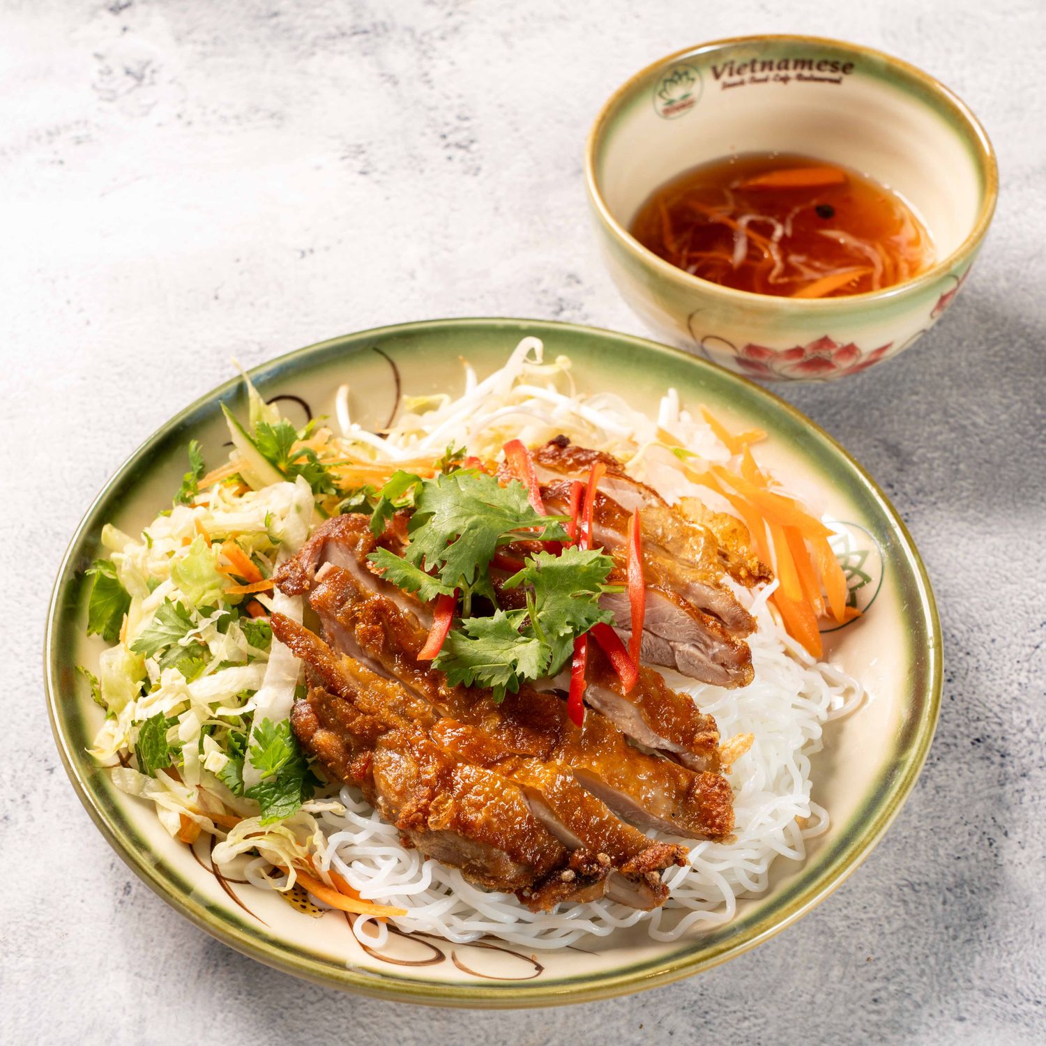 (BUN GA XOI MO) Vietnamese Fried Chicken With Vermicelli