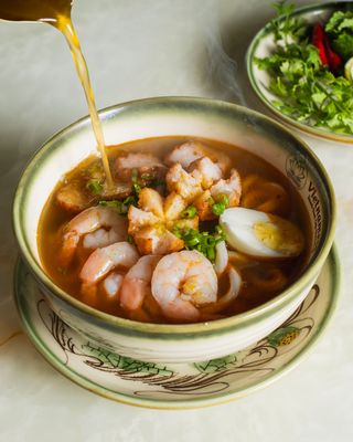 (BANH CANH)  Vietnamese Thick Noodle Soup