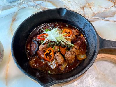 (BO SOT TIEU DEN) Stir-Fried Beef with Pepper Sauce