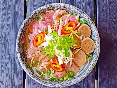 (Pho Bat Da) Hot Stone Bowl Pho (For Dine-in only)