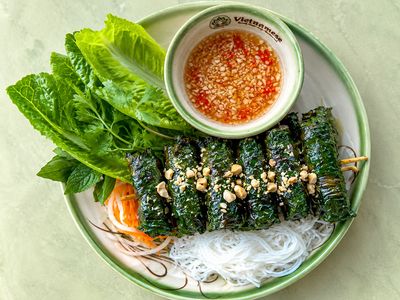 (Bo Nuong La Lot) Grilled Beef in Lolot Leaves