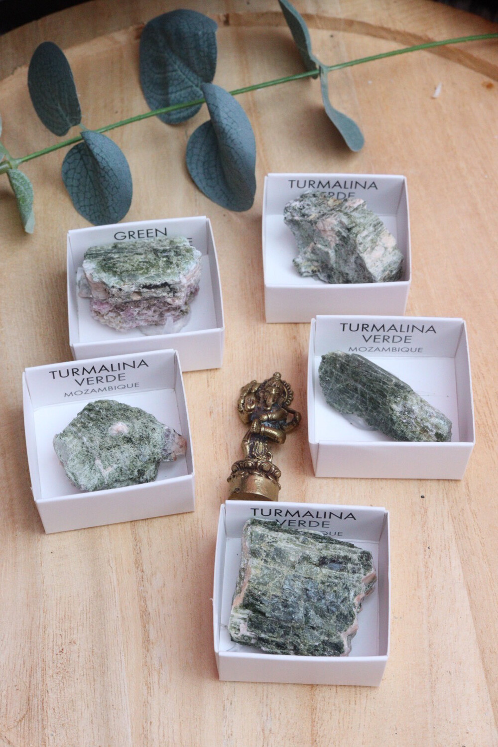 Tourmaline verte brut