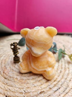 Ourson en calcite jaune n°168