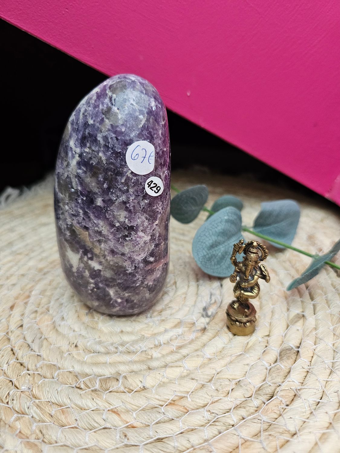 Lepidolite forme libre n°429