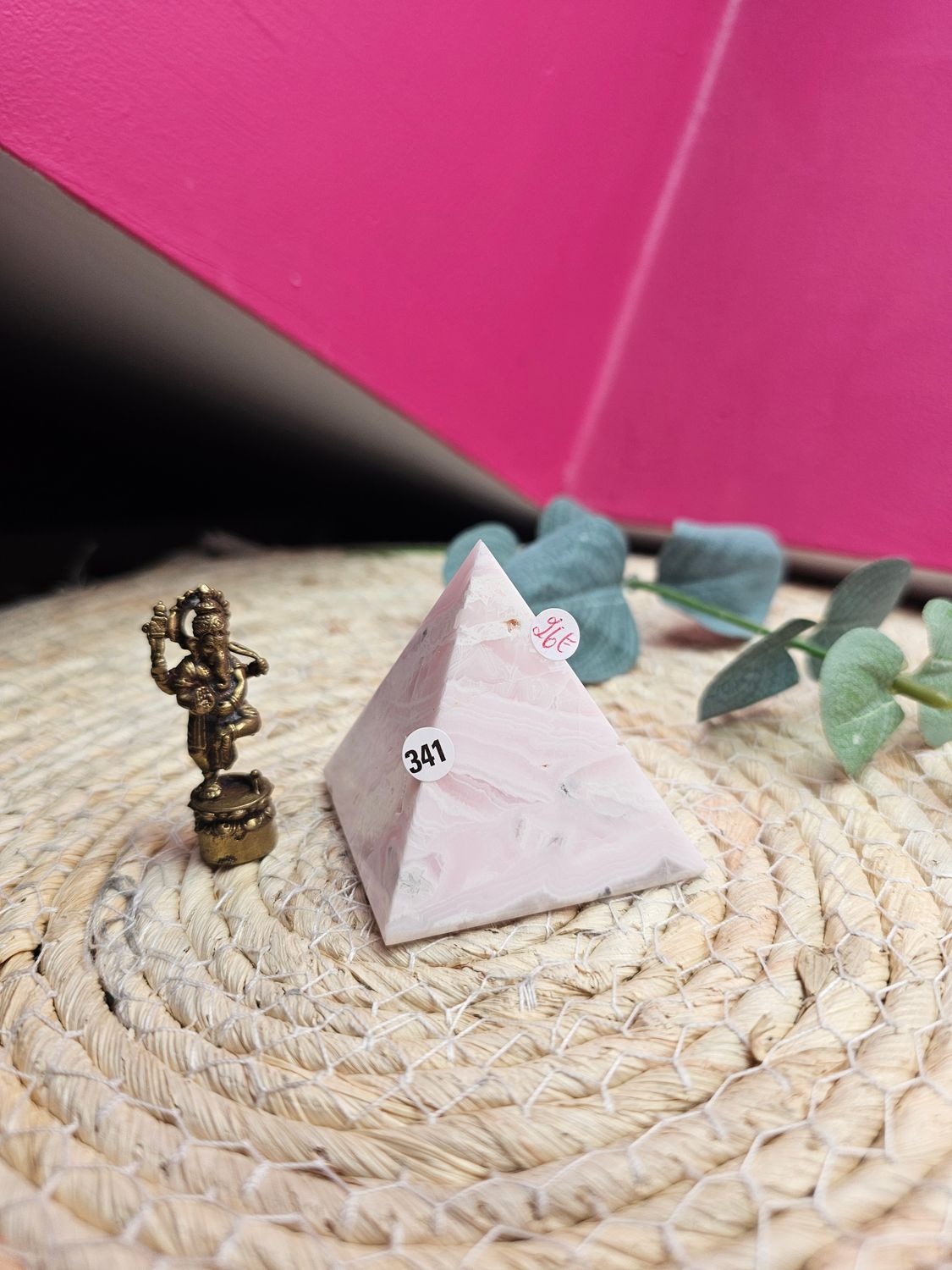 Pyramide en mangano calcite n°341