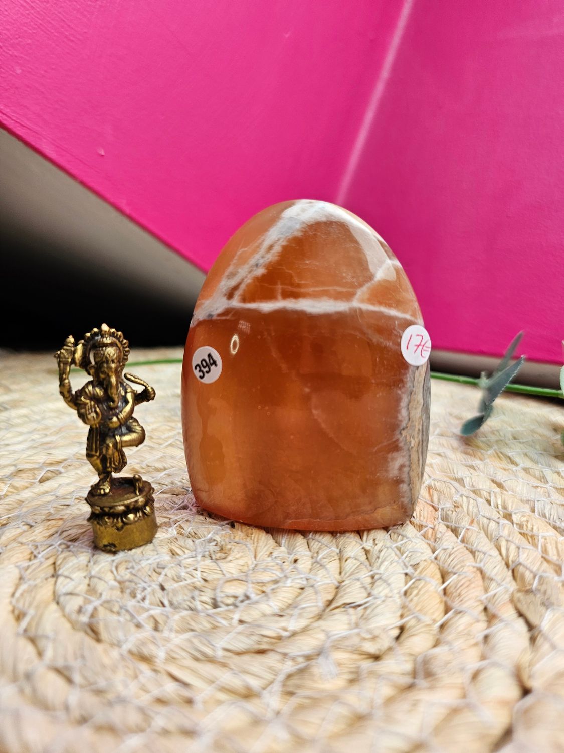 Forme libre en calcite miel °394