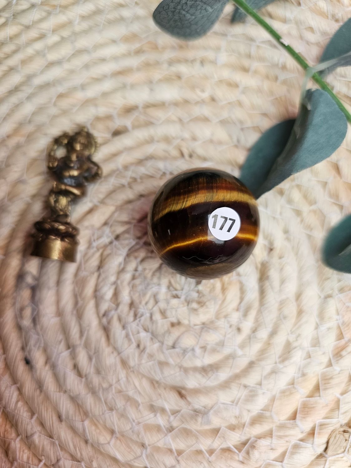 Sphère en oeil de tigre  n°177