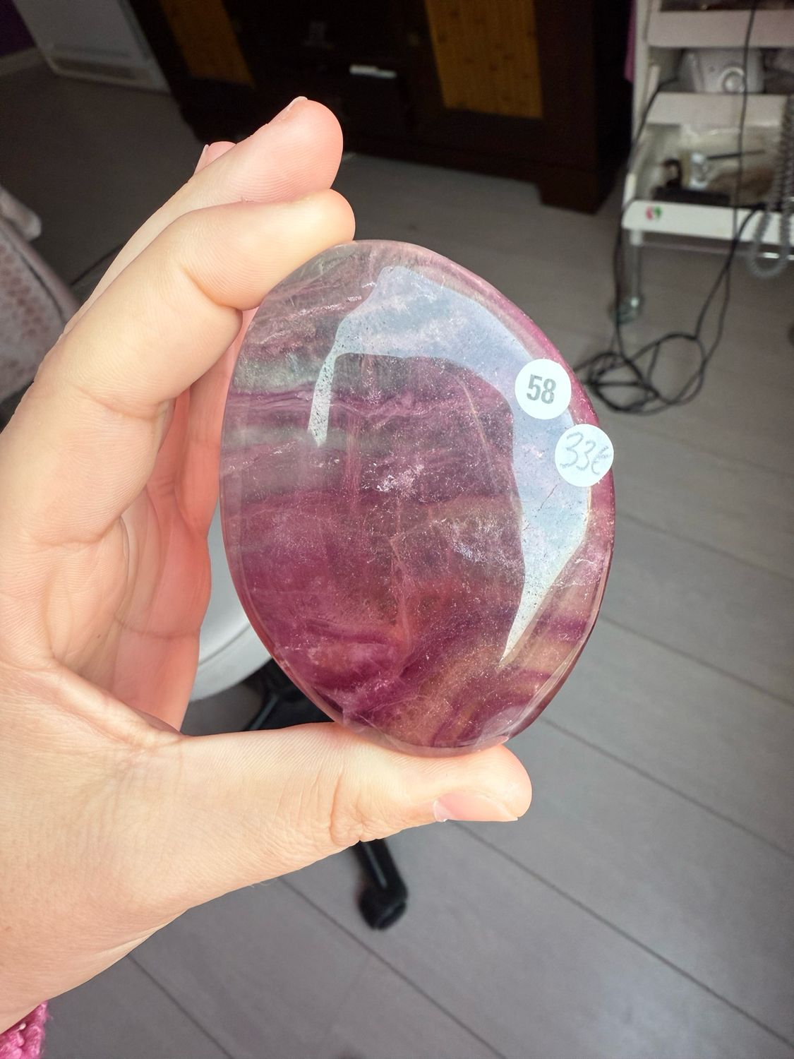 Galet en fluorite n°58