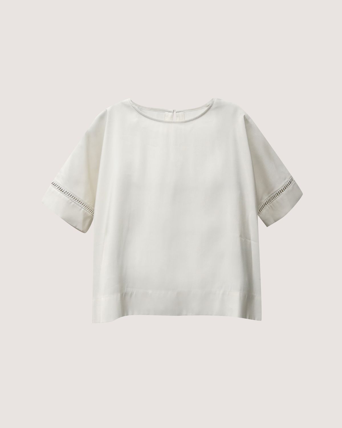 EYELET TRIM TOP - CHALK