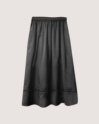 EYELET TRIM SKIRT - BLACK