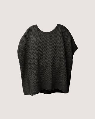 WAVY KNIT BOXY TOP - BLACK