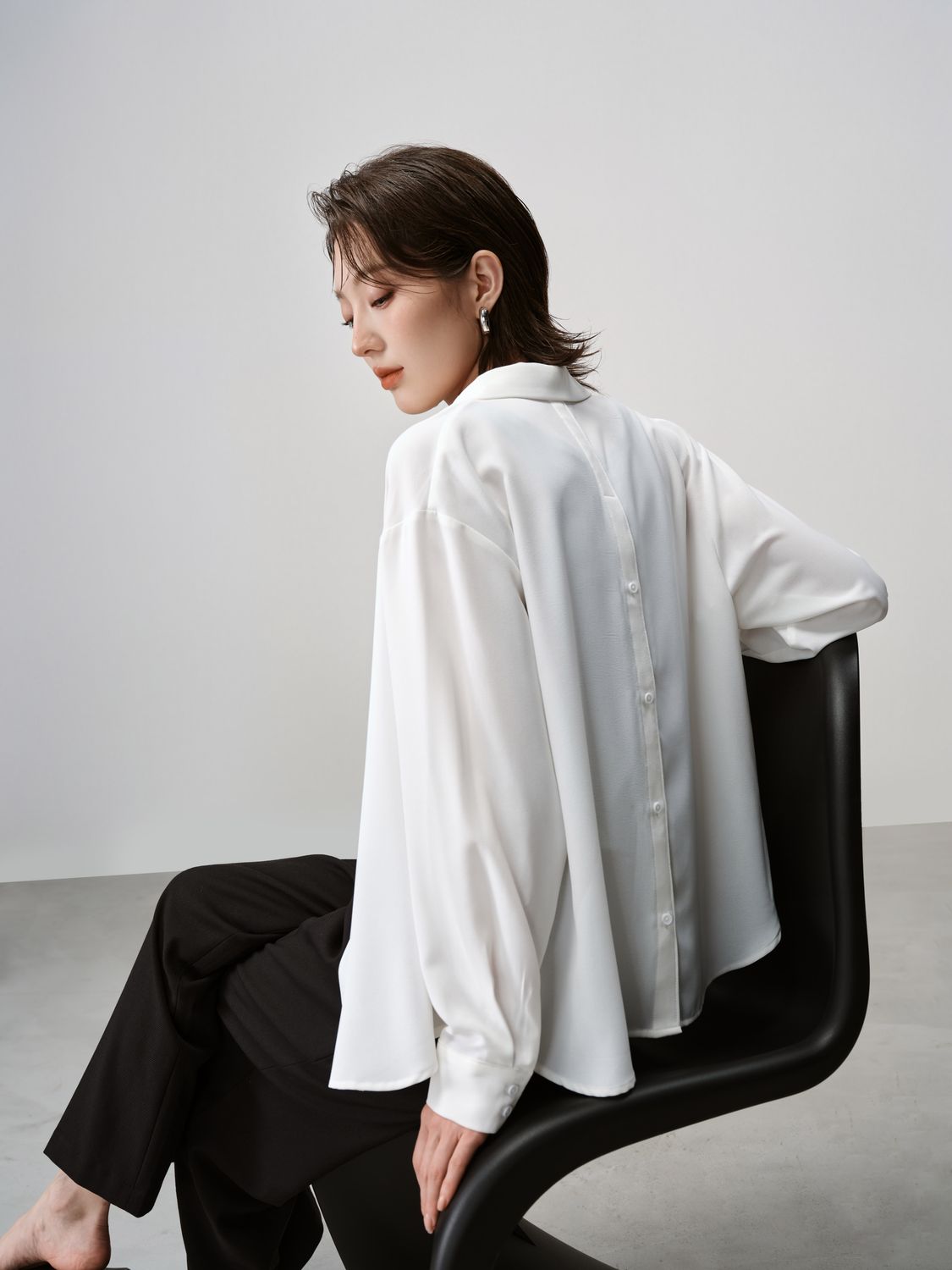 BUTTON-BACK SHIRT - EGGSHELL