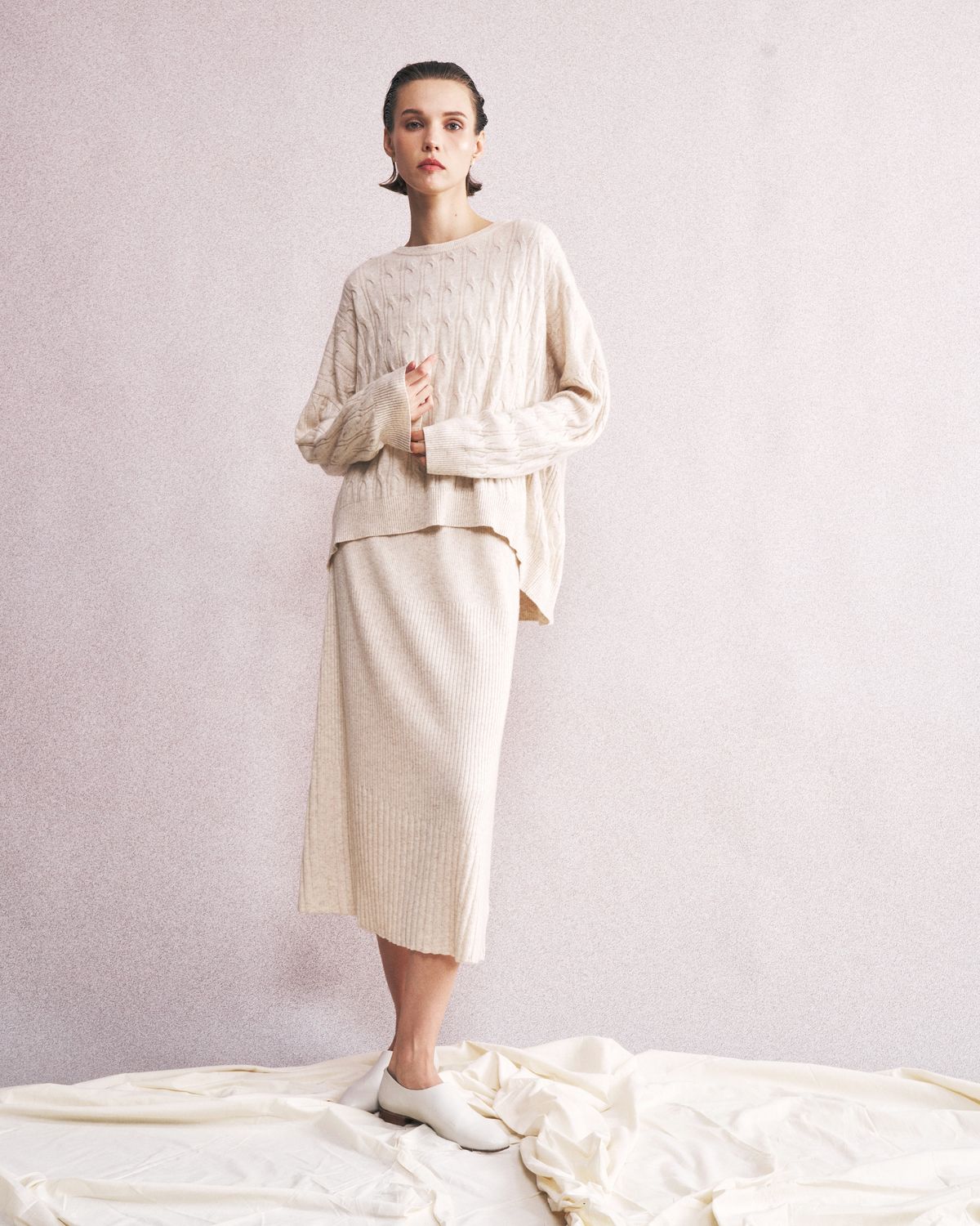 OVERSIZED CABLE-KNIT TOP - SHEEP