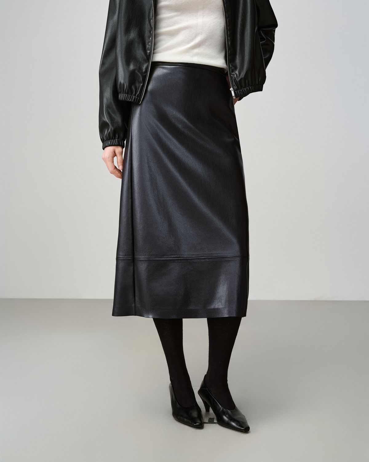 FAUX LEATHER SKIRT - BLACK