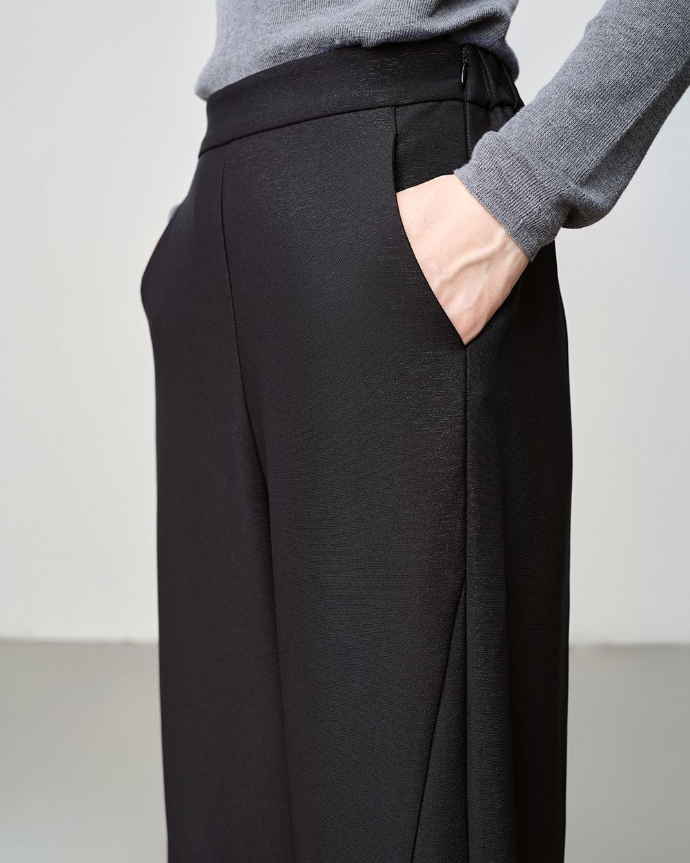 COCOON PANTS - BLACK