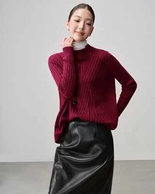A-LINE CABLE KNIT TOP - RED BEAN