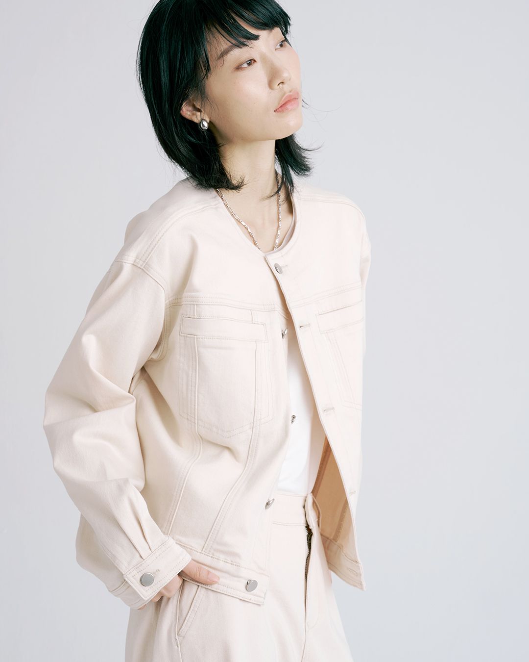 CROPPED DENIM JACKET - PEARL
