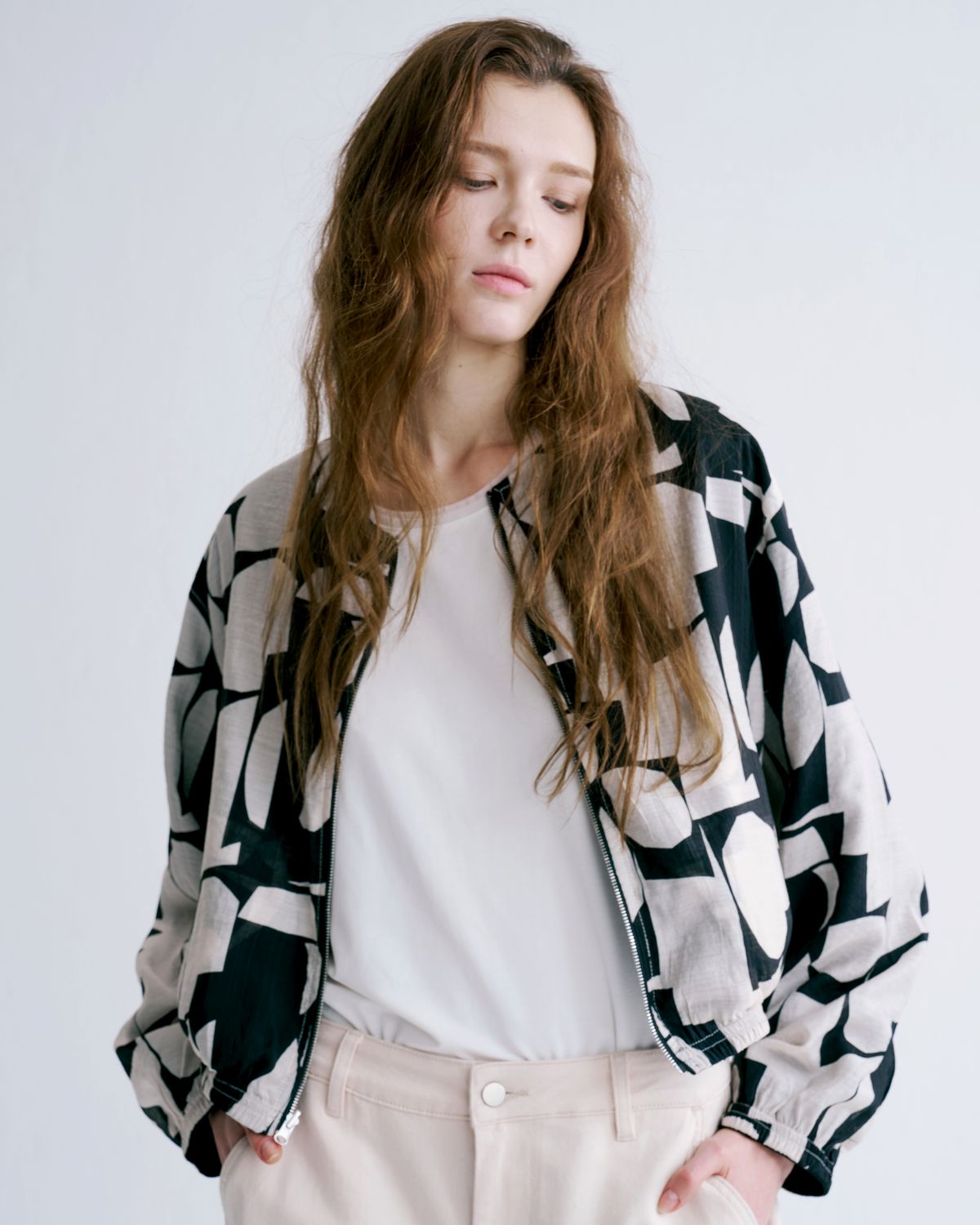 GEOMETRIC PRINT REVERSIBLE JACKET - BLACK/ PRINT