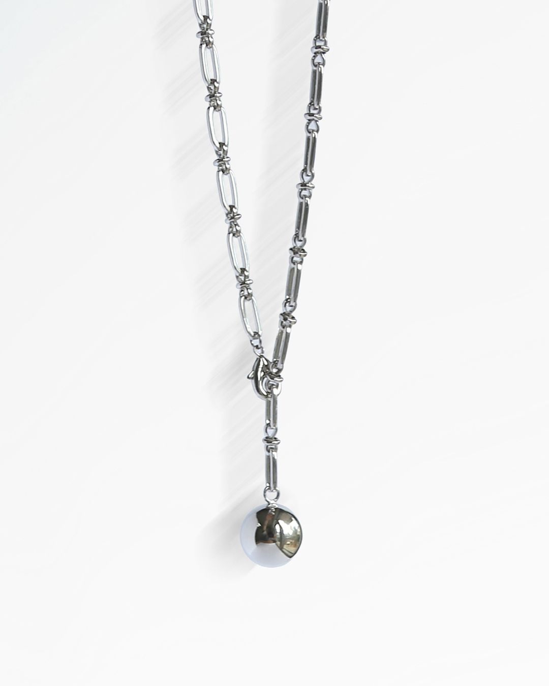 CHARMING SILVER BALL NECKLACE - SILVER