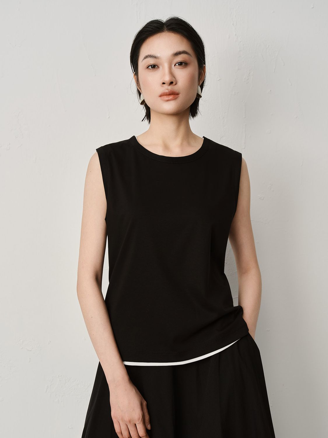MESH TRIM TANK TOP - BLACK