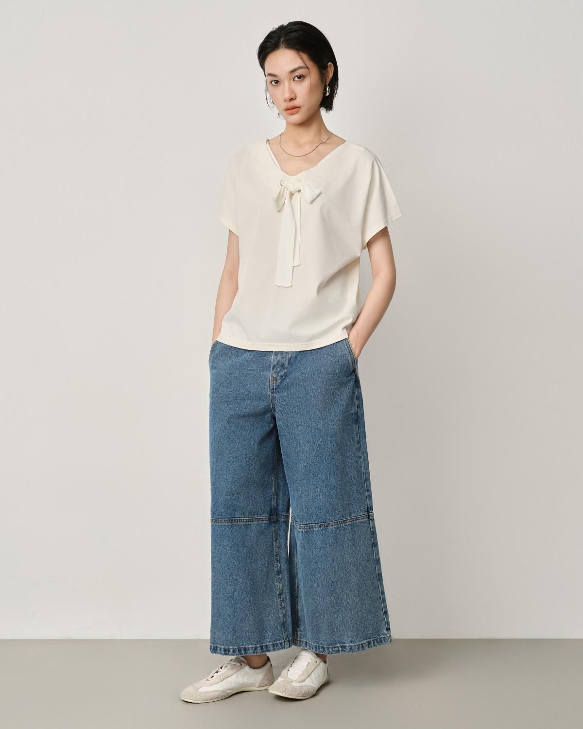 RIBBON DETAILED T-SHIRT - ALMOND